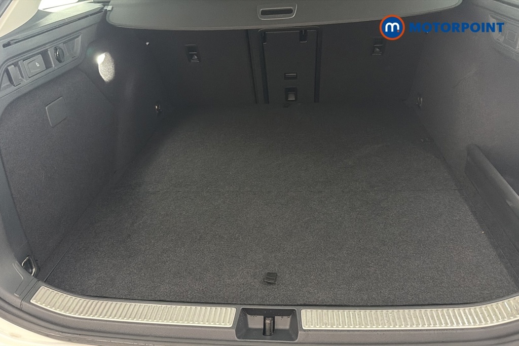 Volkswagen Passat 1.5 Etsi Mhev Life Estate Hybrid Dsg Eu Silver #31