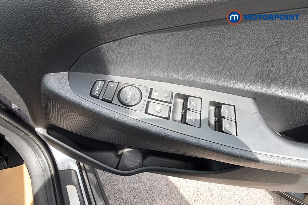 Hyundai Tucson 1.6 Gdi Se Nav 2Wd Suv Euro 6 Black #17