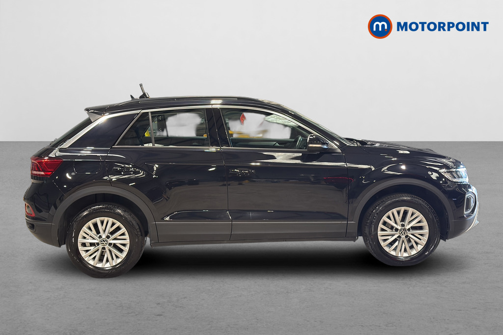 Volkswagen T-Roc 1.5 Tsi Life SM72WUW Black #4