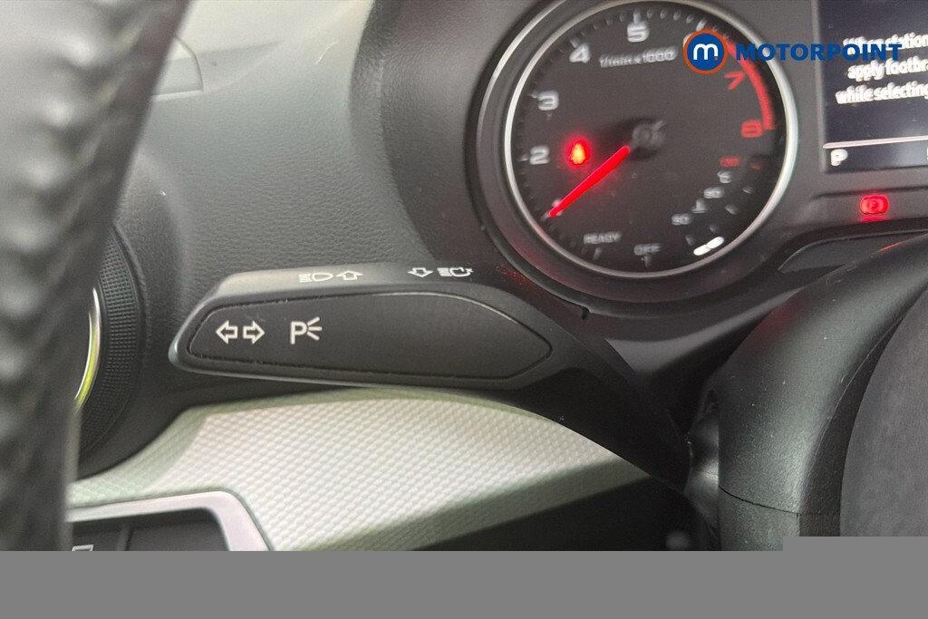 Audi Q2 Sport Blue #12