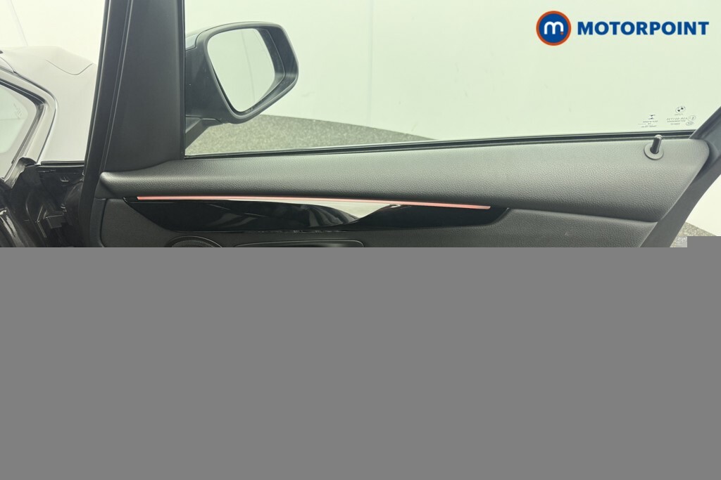 BMW 2 Series 220D Luxury Step Black #17