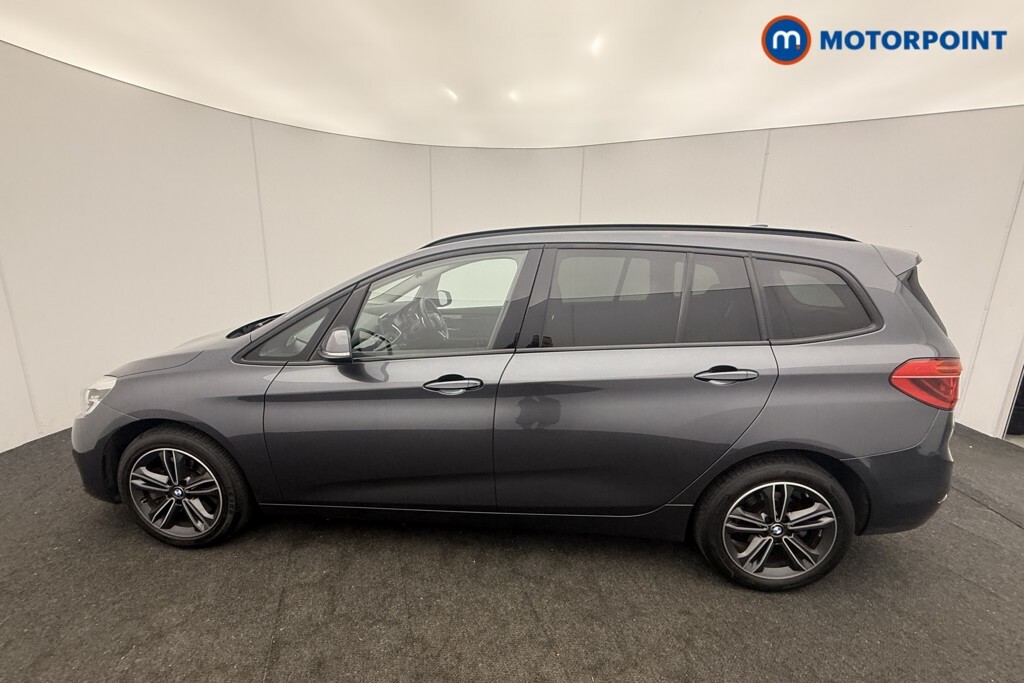 BMW 2 Series 220D Luxury Step Black #32