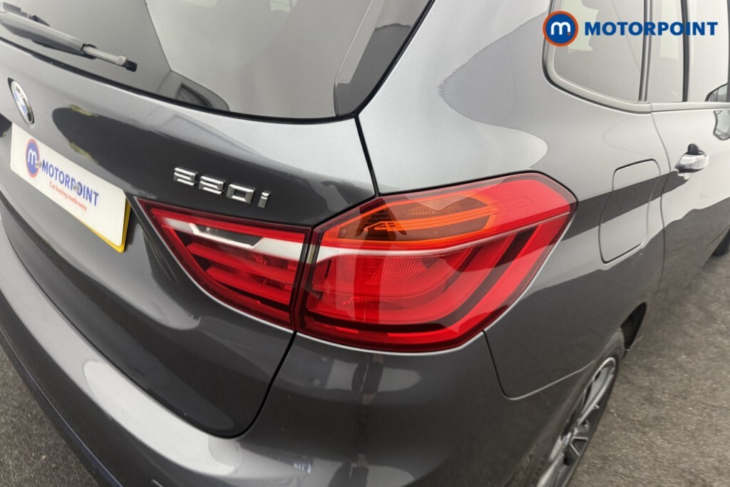 BMW 2 Series 220D Luxury Step Black #9