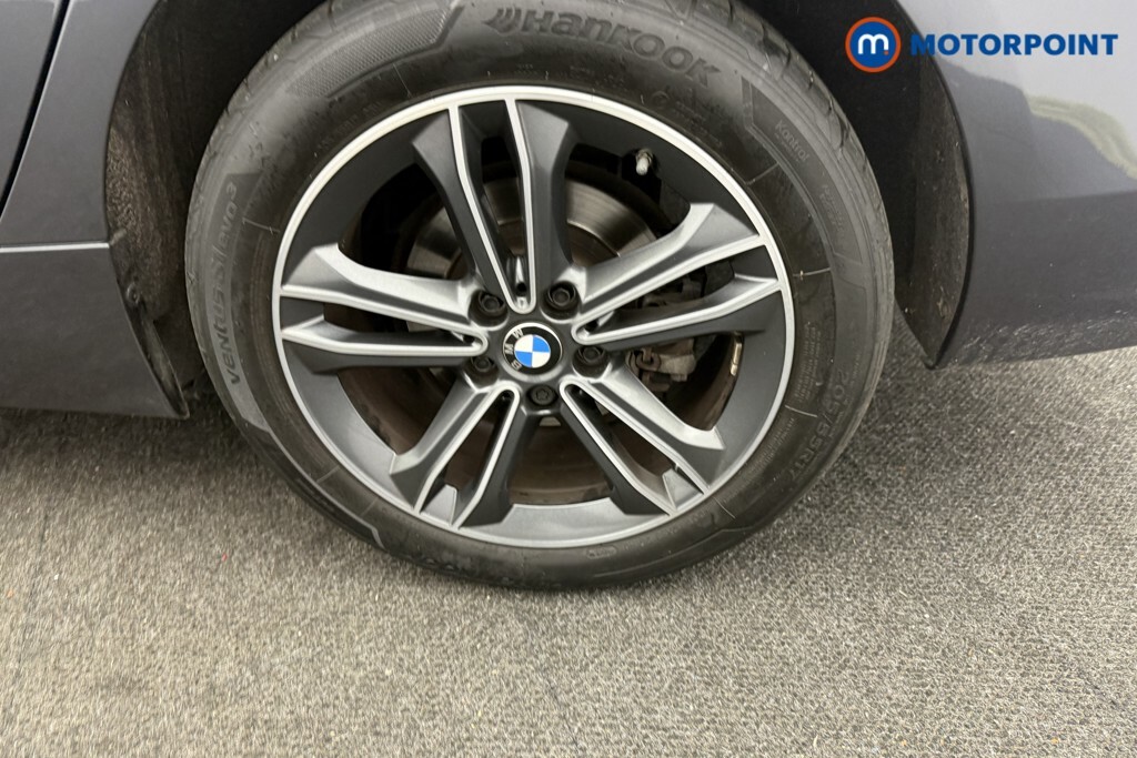BMW 2 Series 220D Luxury Step Black #33