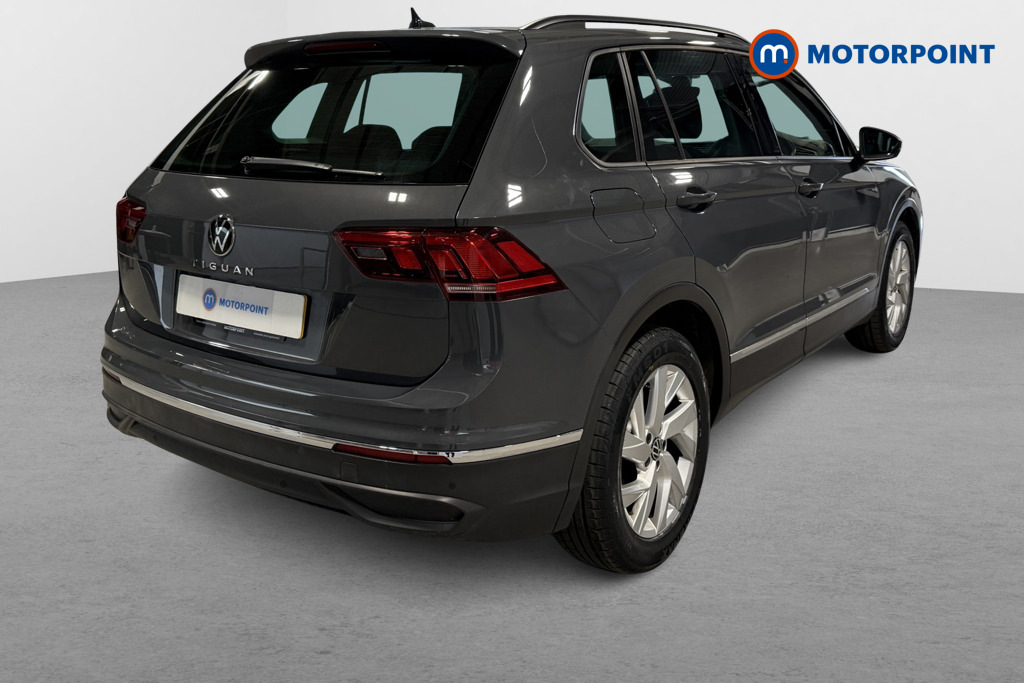 Volkswagen Tiguan 1.5 Tsi 150 Life EJ22HXG Grey #6