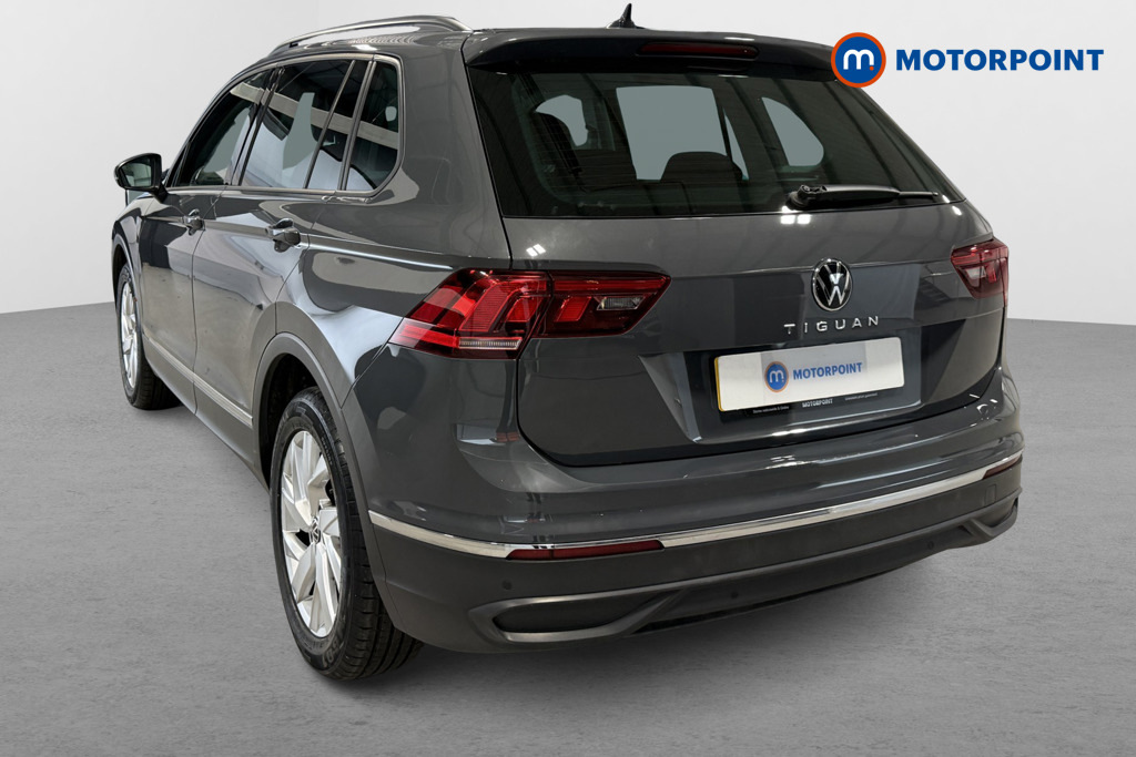 Volkswagen Tiguan 1.5 Tsi 150 Life EJ22HXG Grey #4