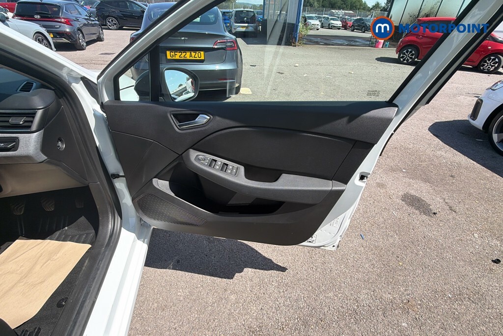 Renault Clio 1.0 Tce 90 Evolution White #17