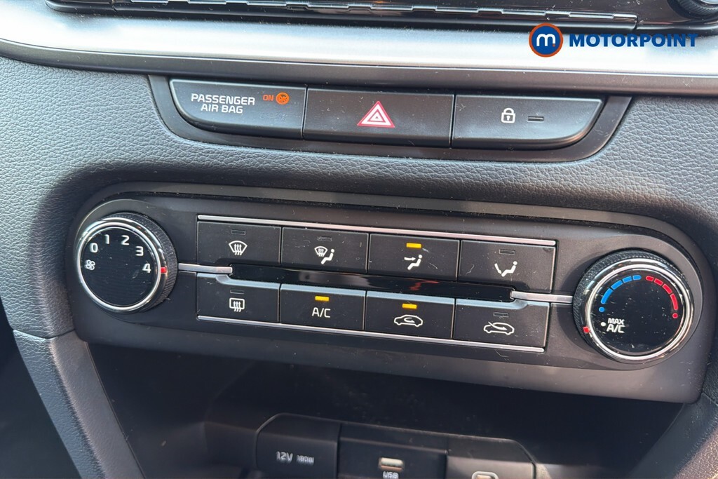 Kia Xceed 2 Red #13
