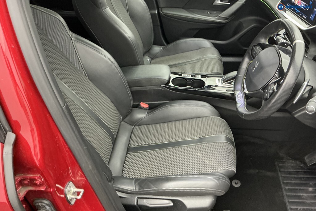 Peugeot 2008 Puretech Ss Active Black #12