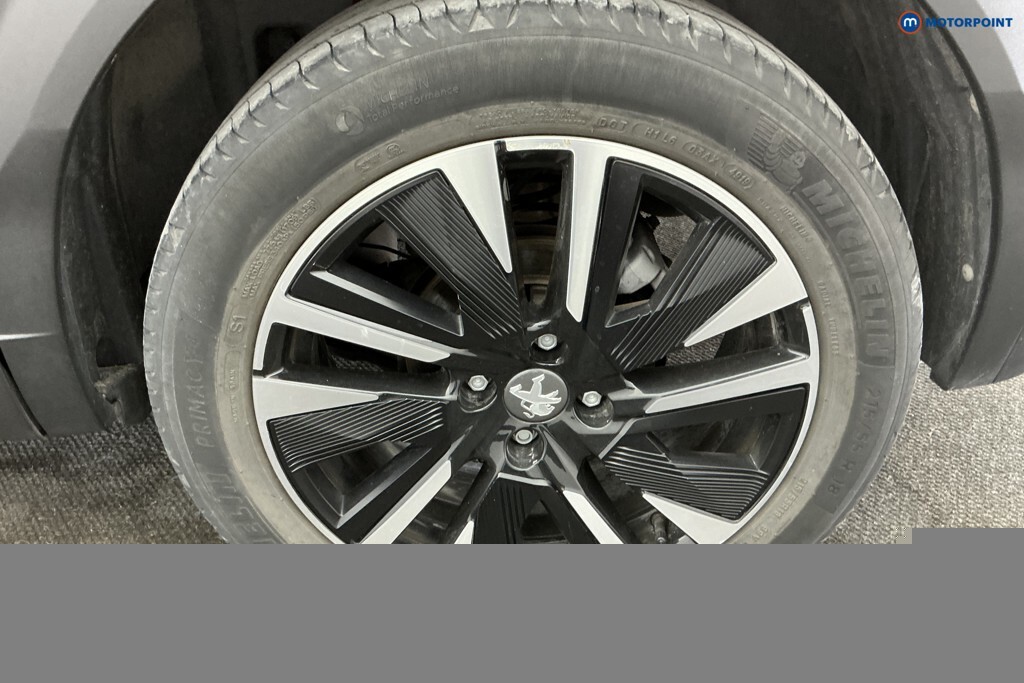 Peugeot 2008 Puretech Ss Active Black #41