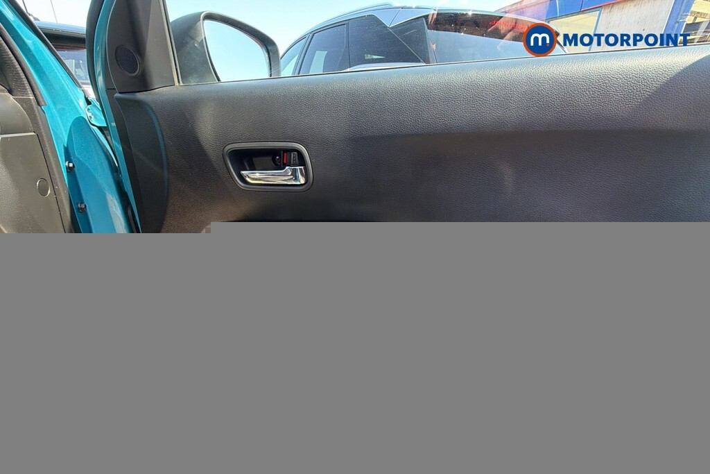 Suzuki Ignis Hatchback #16