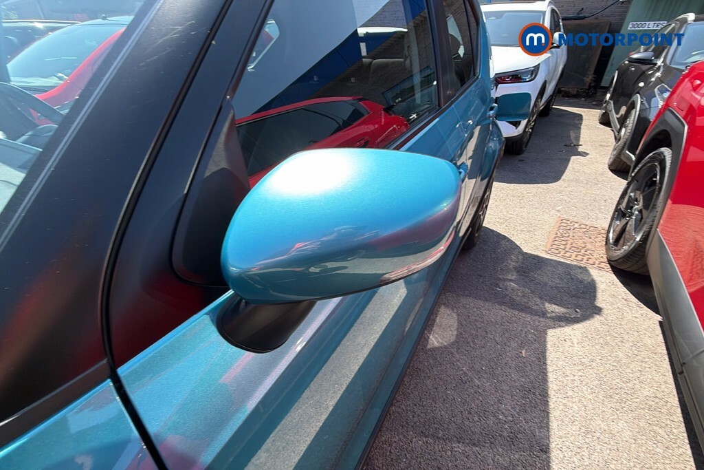 Suzuki Ignis Hatchback #21