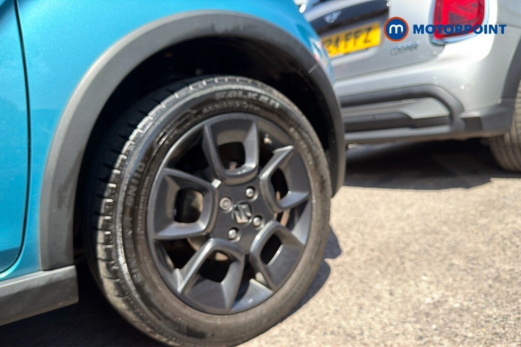Suzuki Ignis Hatchback #25