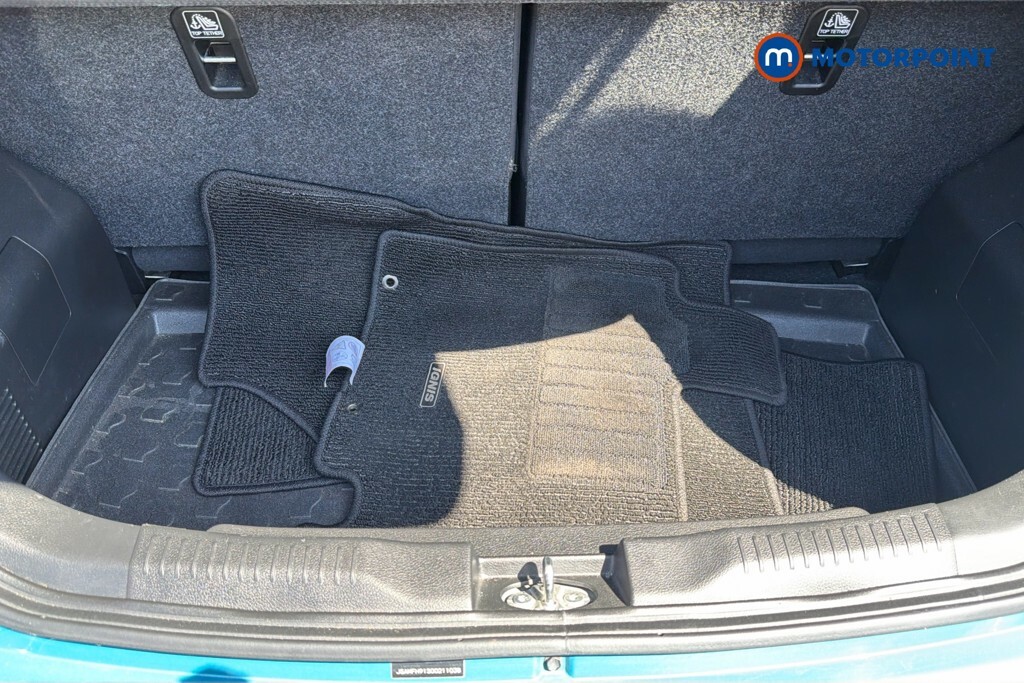 Suzuki Ignis Hatchback #20