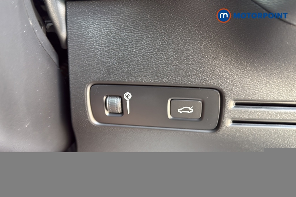Volvo XC40 Inscript Pro T5 Rcha Grey #17
