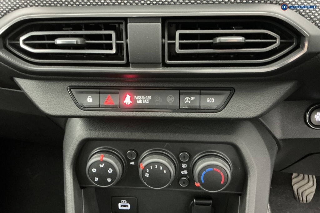 Dacia Sandero Essential Grey #24