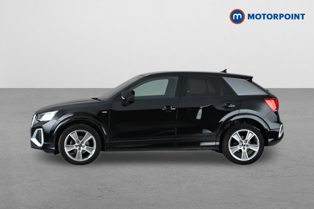Audi Q2 35 Tfsi S Line S Tronic Black #4