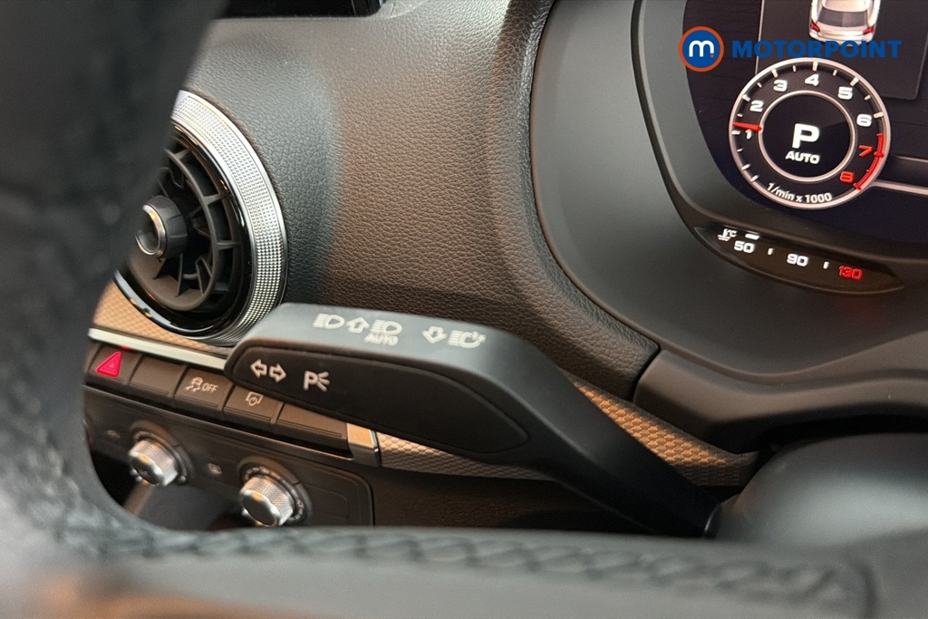 Audi Q2 Tfsi Cod S Line Grey #11