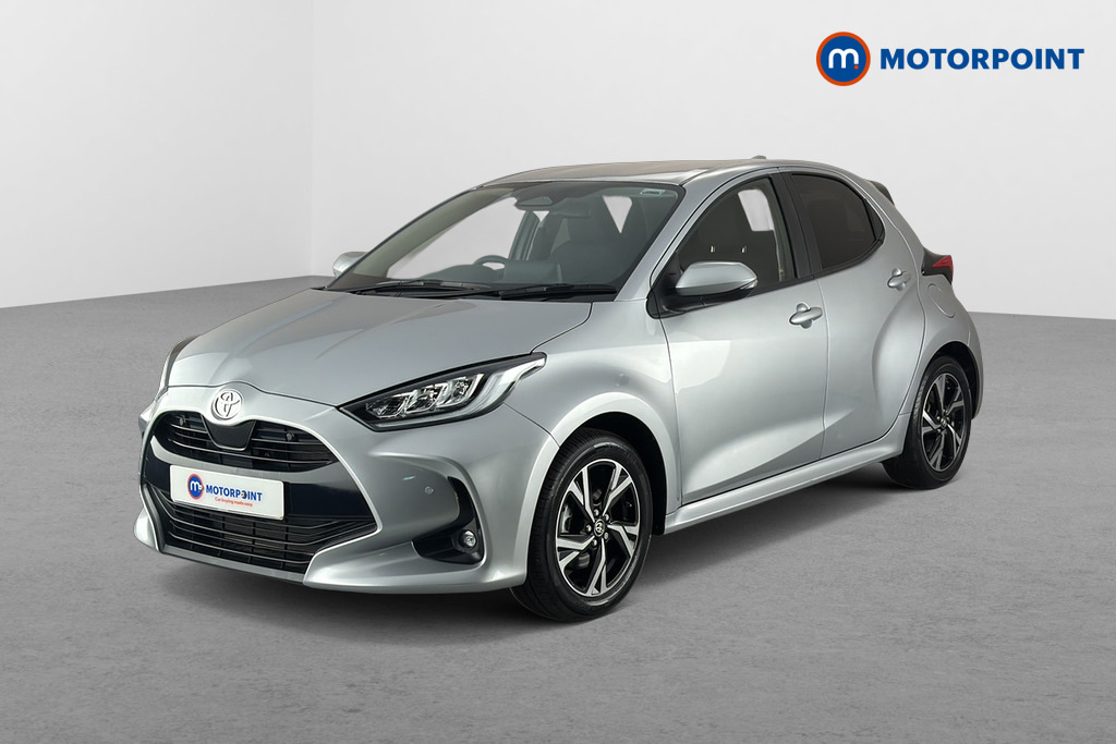 Toyota Yaris 1.5 Hybrid Design Cvt Silver #2