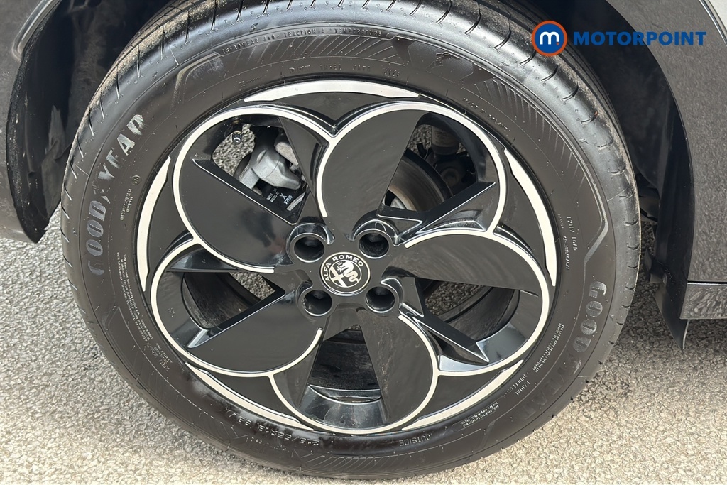 Alfa Romeo Junior Tb Ibrida Dct Green #31
