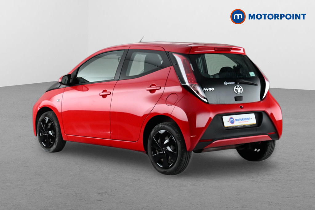 Toyota Aygo 1.0 Vvt-i X-play X-shift Red #5