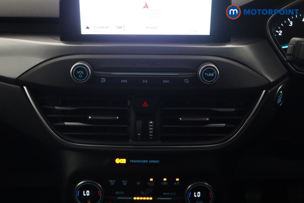 Ford Focus White #12