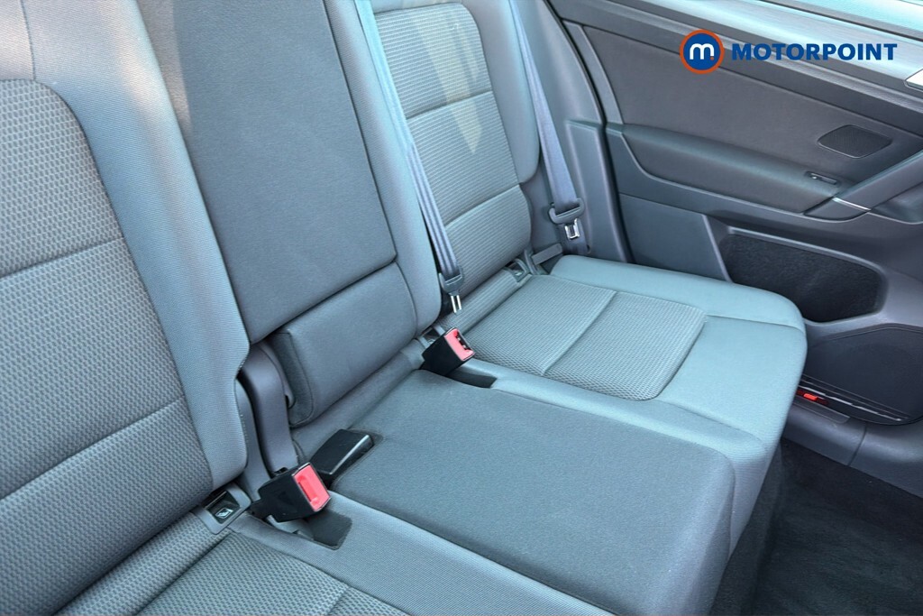 Volkswagen Golf SV Match Silver #19