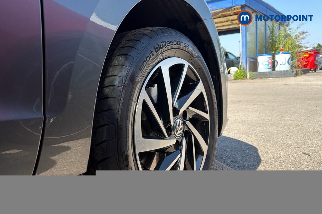 Volkswagen Golf SV Match Silver #24