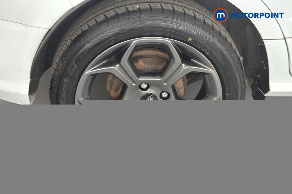 Ford Ecosport Hatchback White #27