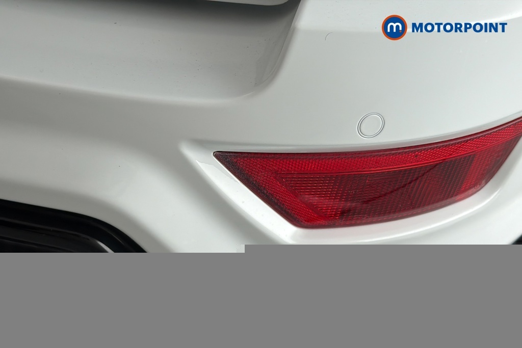 Ford Ecosport Hatchback White #22
