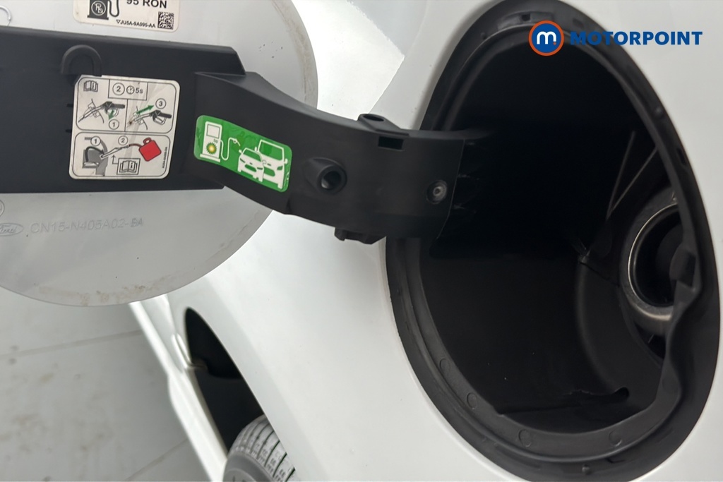 Ford Ecosport Hatchback White #23