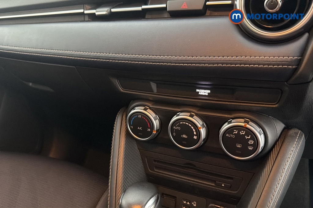 Mazda 2 Sport Nav White #19