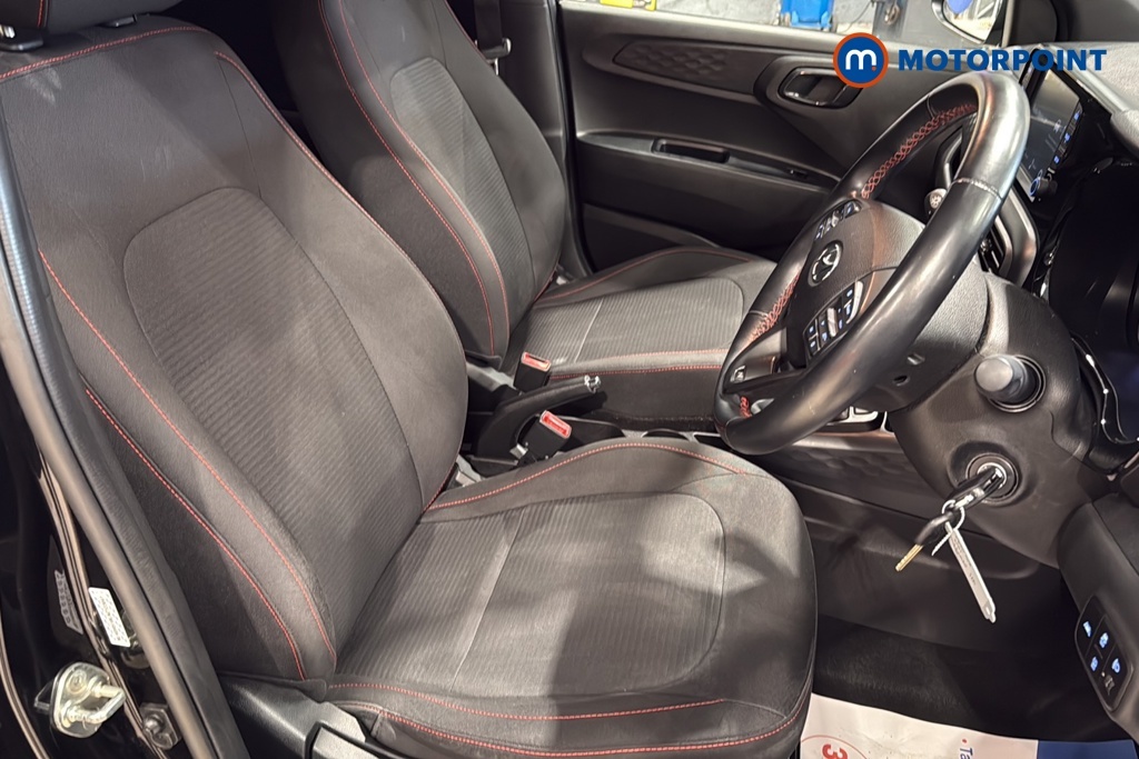 Hyundai I10 Hatchback Green #22