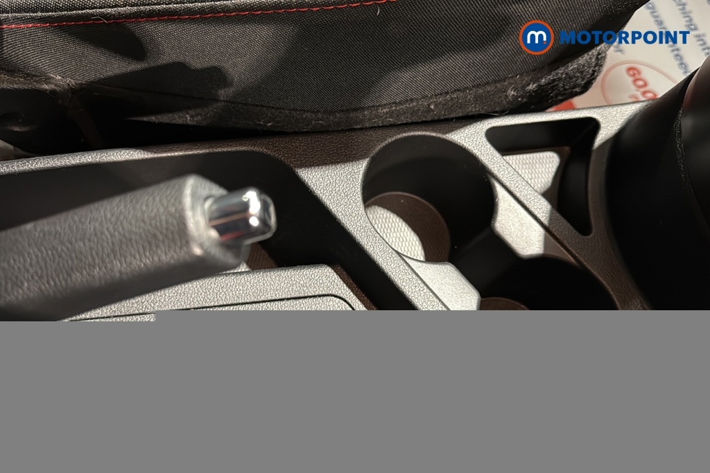 Hyundai I10 Hatchback Green #19