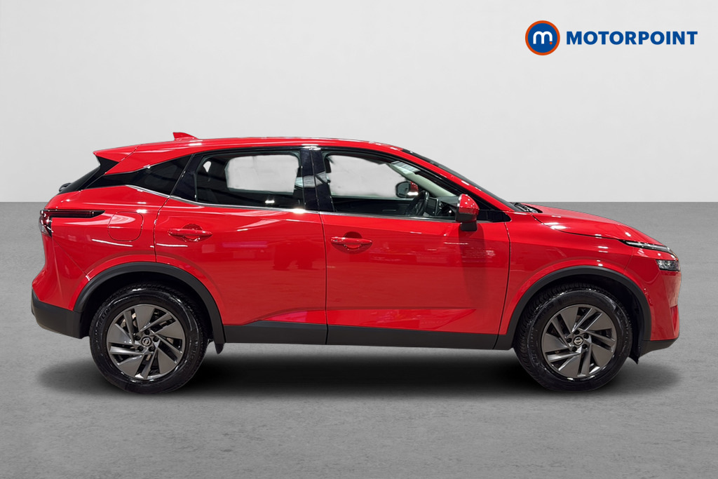 Nissan Qashqai 1.3 Dig-t Mh Acenta Premium YF22GKE Red #4