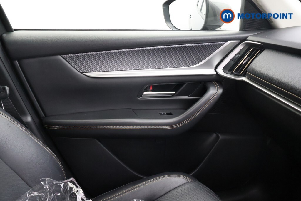 Mazda CX-60 None White #18