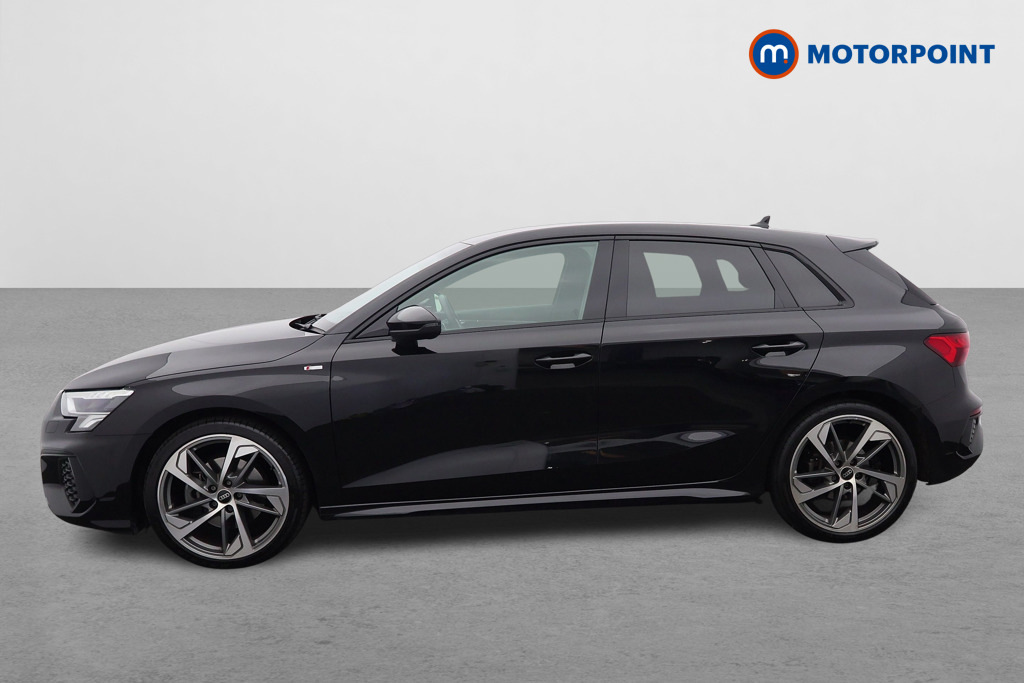 Audi A3 35 Tfsi Black Edition S Tronic Black #4