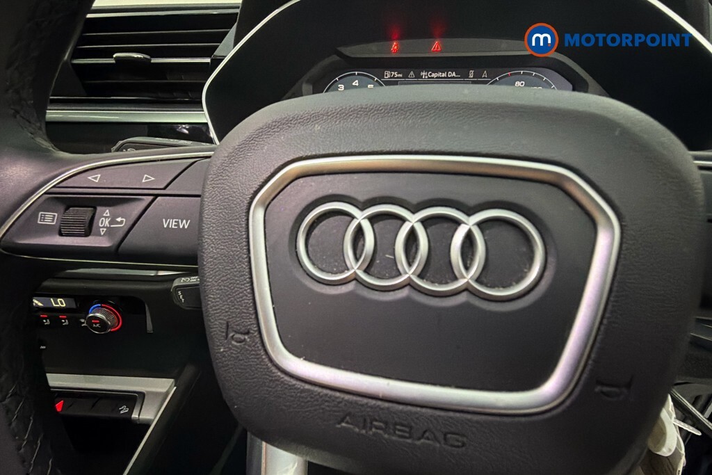 Audi Q3 Black Edition Black #11