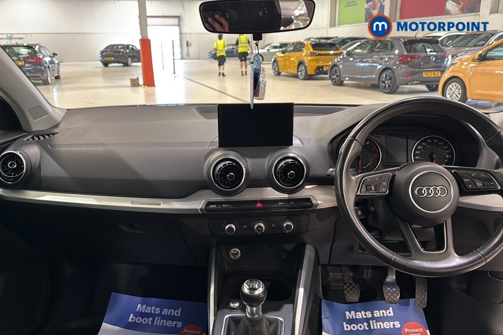 Audi Q2 Tdi Sport White #9