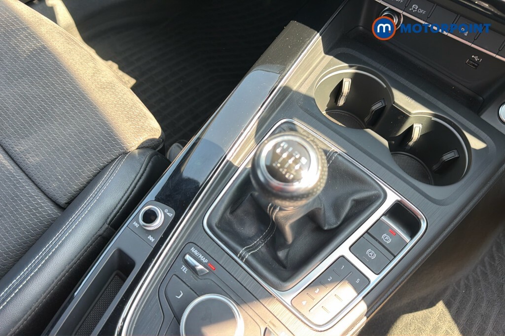 Audi A4 35 Tfsi Black Edition #14