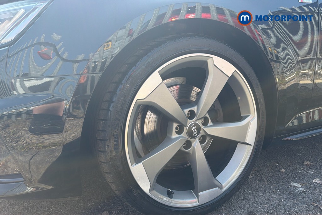 Audi A4 35 Tfsi Black Edition #26