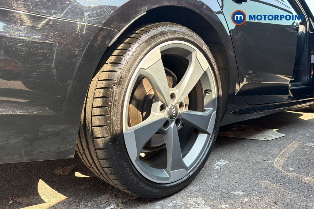 Audi A4 35 Tfsi Black Edition #28
