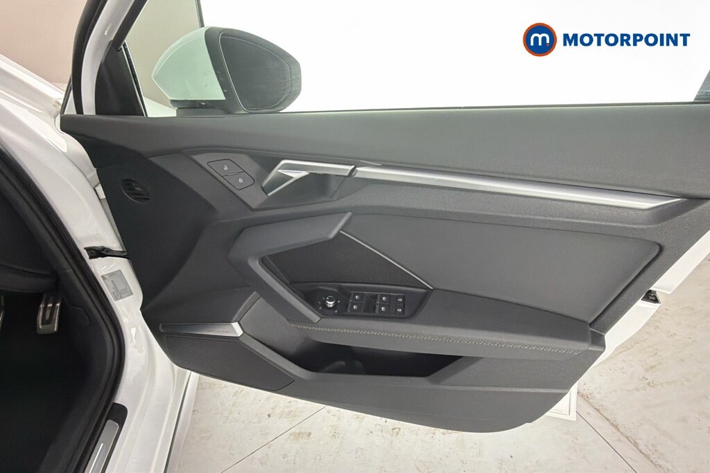Audi A3 30 Tdi Technik Comfortsound Black #23
