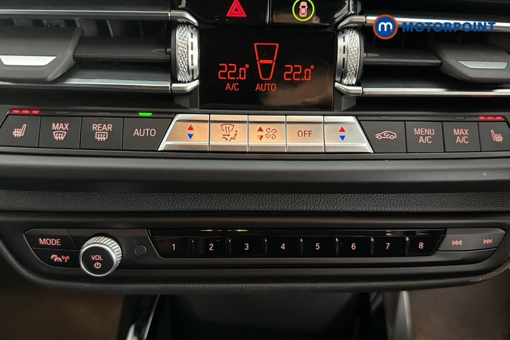 BMW 1 Series 2L Null Black #17
