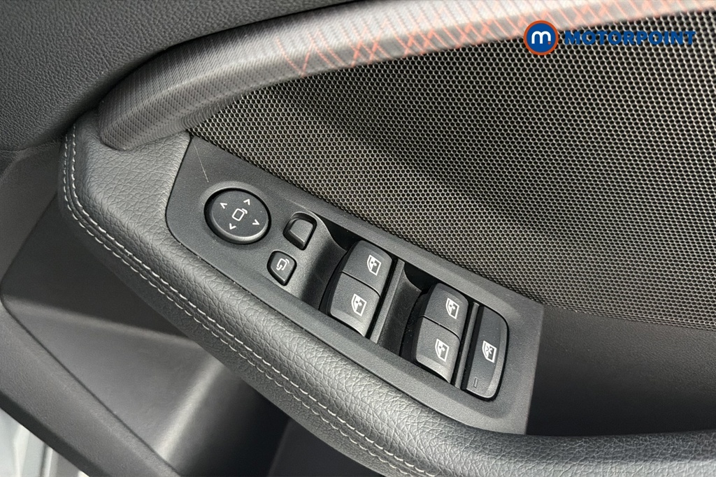 BMW 1 Series 2L Null Black #20
