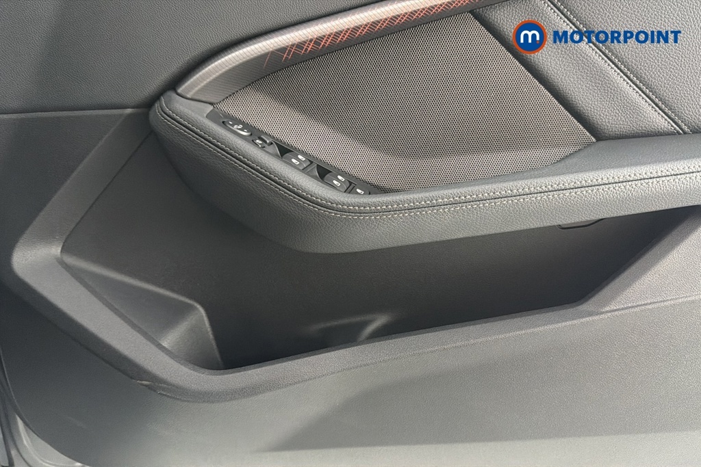BMW 1 Series 2L Null Black #21