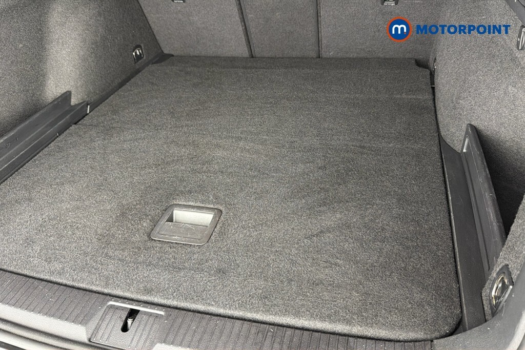 Volkswagen Passat Gte Grey #27