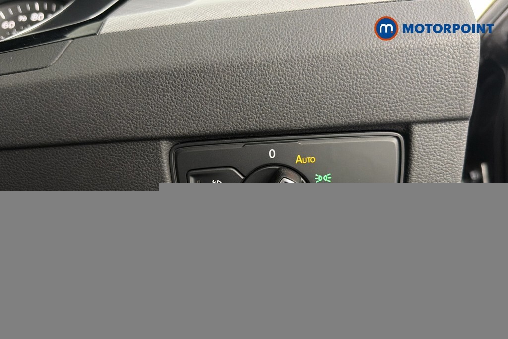 Volkswagen Passat Gte Grey #19