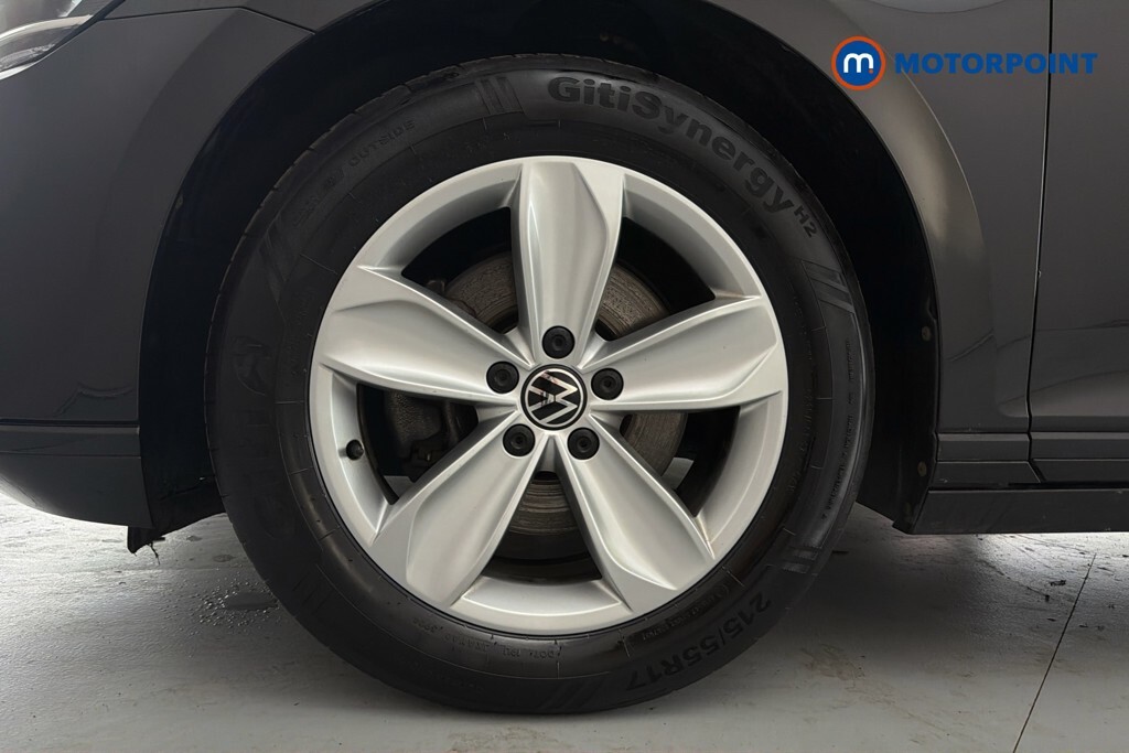 Volkswagen Passat Gte Grey #36