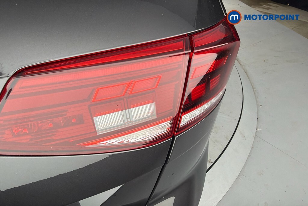 Volkswagen Passat Gte Grey #29